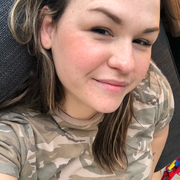 Meet your Posher, Alaina - Picture 1 of 1